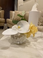 فازه ميني ورد اصفر لطاوله الخدمه