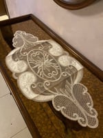 طقم 3قطع مفارش دانتيل رمادي وسكري