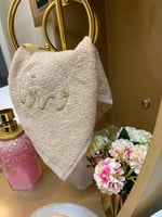 مناشف تطريز نورتونا