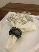 مفارش دانتيل لطاوله الطعام