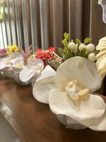 تغريسات اكريليك بعبارات مختلفة