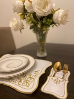 طقم مفرش صحن و حامل ملاعق