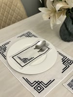 طقم مفرش تطريز لطاوله الطعام