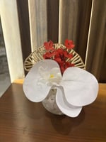 تغريسات اكريليك بعبارات مختلفة