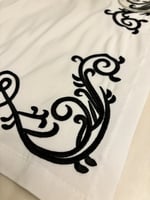 مفرش صحن تطريز أسود