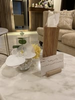 فازه ميني ورد اصفر لطاوله الخدمه