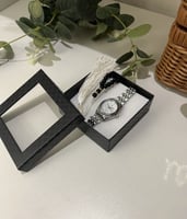 ساعة مواليد + سبحه