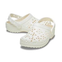 كروكس كلاسيك بزهور