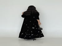 مخمل نص كلوش اسود ناعم مطرز