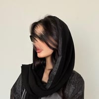 طرحة اسود مع جاكار رمادي مطرز