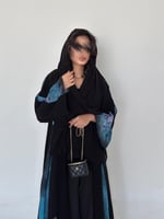 كريب ملكي كلوش مع جوانب أزرق