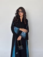 كريب ملكي كلوش مع جوانب أزرق