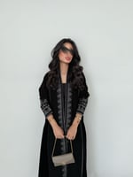 عباية مطرز تراثي مع كريب نواعم كلوش