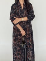 شيفون نقشة بني مبطن