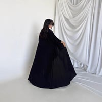 عباية قماش كتان كلوش عملي مطرز ناعم