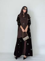 عباية قماش مخمل بني مطرز نجوم فخم