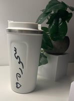 ابيض