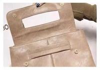 شنطة باوتش تشيل لابتوب 13 انش واوراق a4 مقاسها 37*...