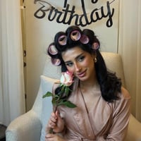 مانيكير وباديكير بطاقة اهداء