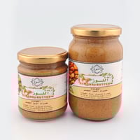 زبدة اللوز الطازجة