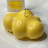 شمعة الغيمة بأحجام مختلفة