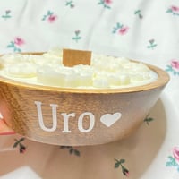 شمعة قالب خشبي دائري مزين بالورد