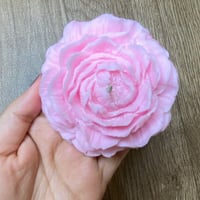 شمعة وردة الجوري