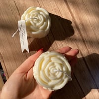 شمعة الوردة