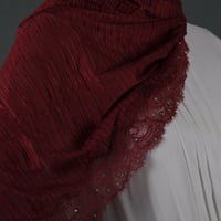 طرحة جوري ليكرا بدانتيل