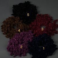 ربطة شعر مخمل