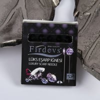 علبة دبابيس برأس كريستال