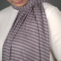 طرحة كشخة مقلم مزينة بشفوارفسكي