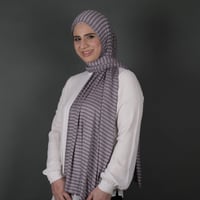 طرحة كشخة مقلم مزينة بشفوارفسكي