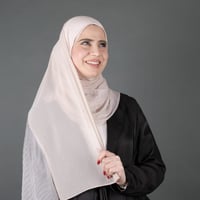 طرحة جوري نص شيفون بستراس و نص مكسر