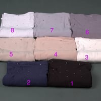 حجاب جوري مرصع بالأحجار