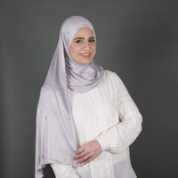 رمادي فاتح