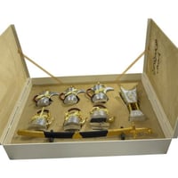 صندوق للأهداء 3 دلال 3 أباريق مبخر مع سيف