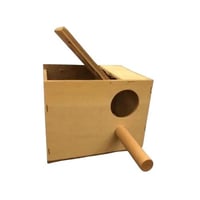 عش خشبي لطيور الروز والفيشر - مربع