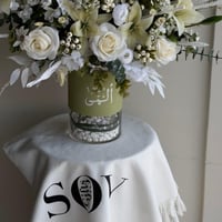 فازة ورد صناعي