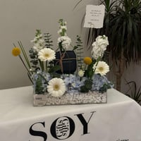 اسوارة تومي مع الورد | لون الورد اختياري