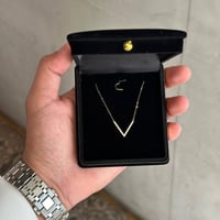 سلسال فيكتوريا الذهب