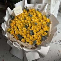 بوكيه الـ 100 وردة | لون الورد اختياري