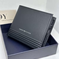 محفظة التميّز الرجالية مع الورد | Tommy Hilfiger