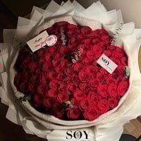 بوكيه الـ 100 وردة | لون الورد اختياري