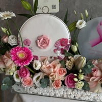 تنسيق ورد وهدايا “أمل وردي” مع شوكولاتة بستاني للت...