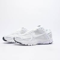Nike ZOOM VOMERO 5