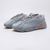 Adidas Yeezy boost 700 اديداس ييزي
