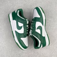 Nik Dunk low