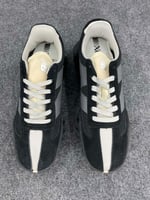 نيوبالانس-New balance c72