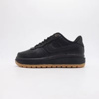 Nike Air Force 1 Luxe